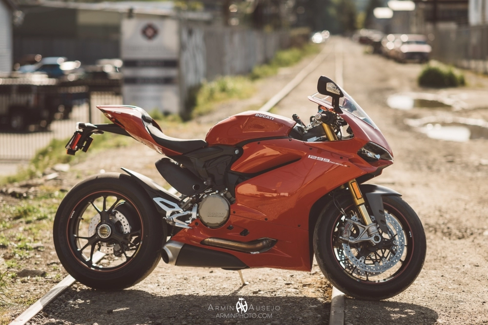 Siêu xe ducati 1299 panigale s đẹp lộng lấy trong bộ ảnh chất lượng