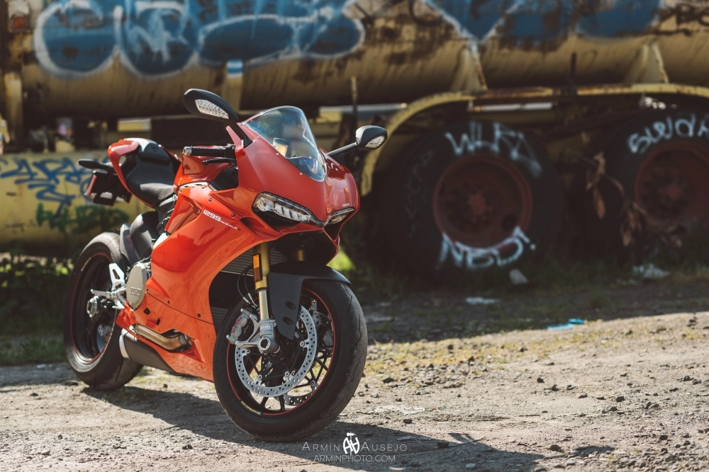 Siêu xe ducati 1299 panigale s đẹp lộng lấy trong bộ ảnh chất lượng