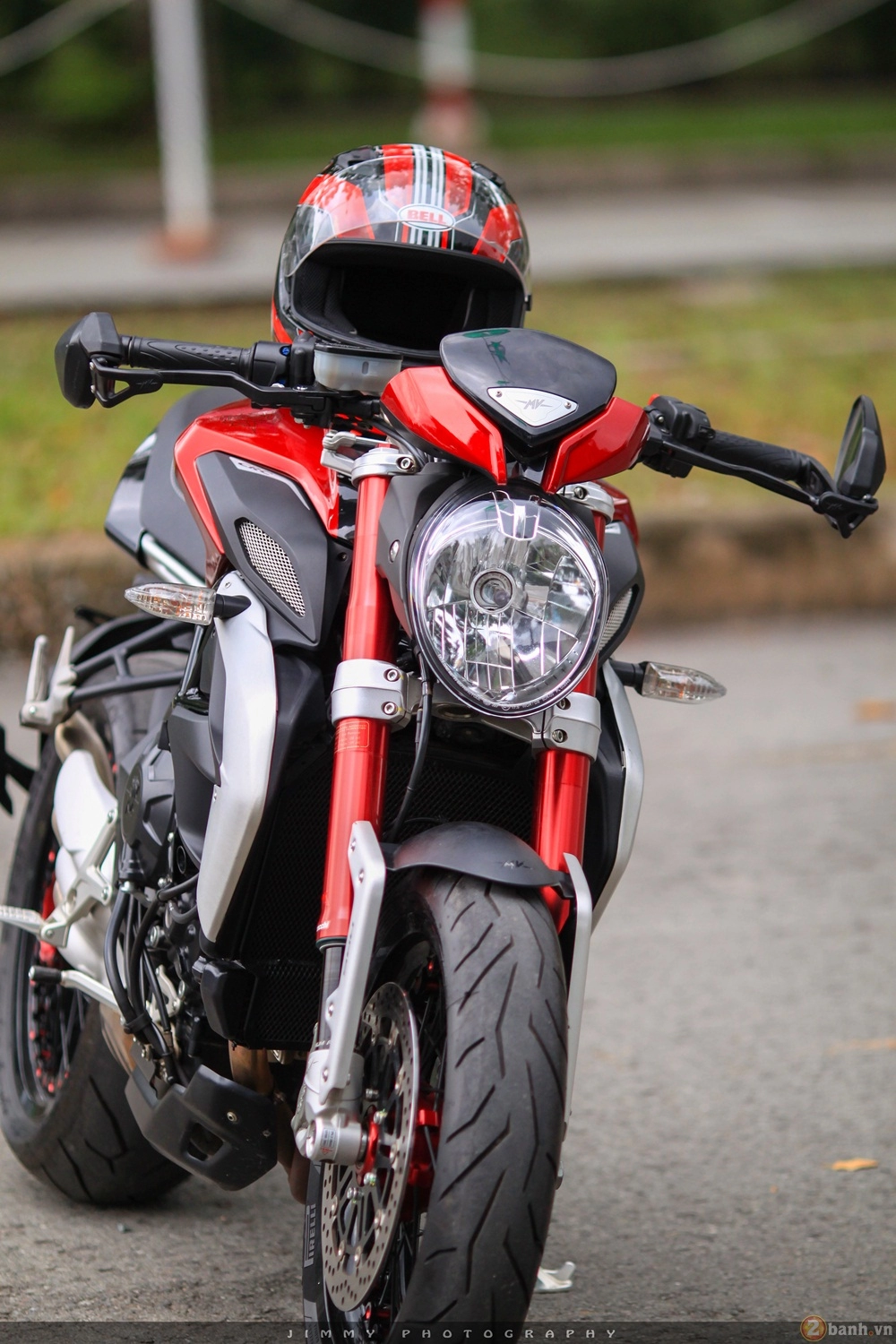 Siêu xe phong cách mv agusta dragster 800 gào thét tại sài gòn