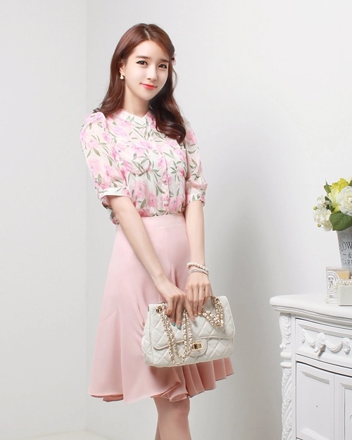 Sơ mi lụa đơn giản mà phong cách