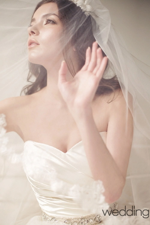 Sứ mệnh thiêng liêng của khăn cô dâu