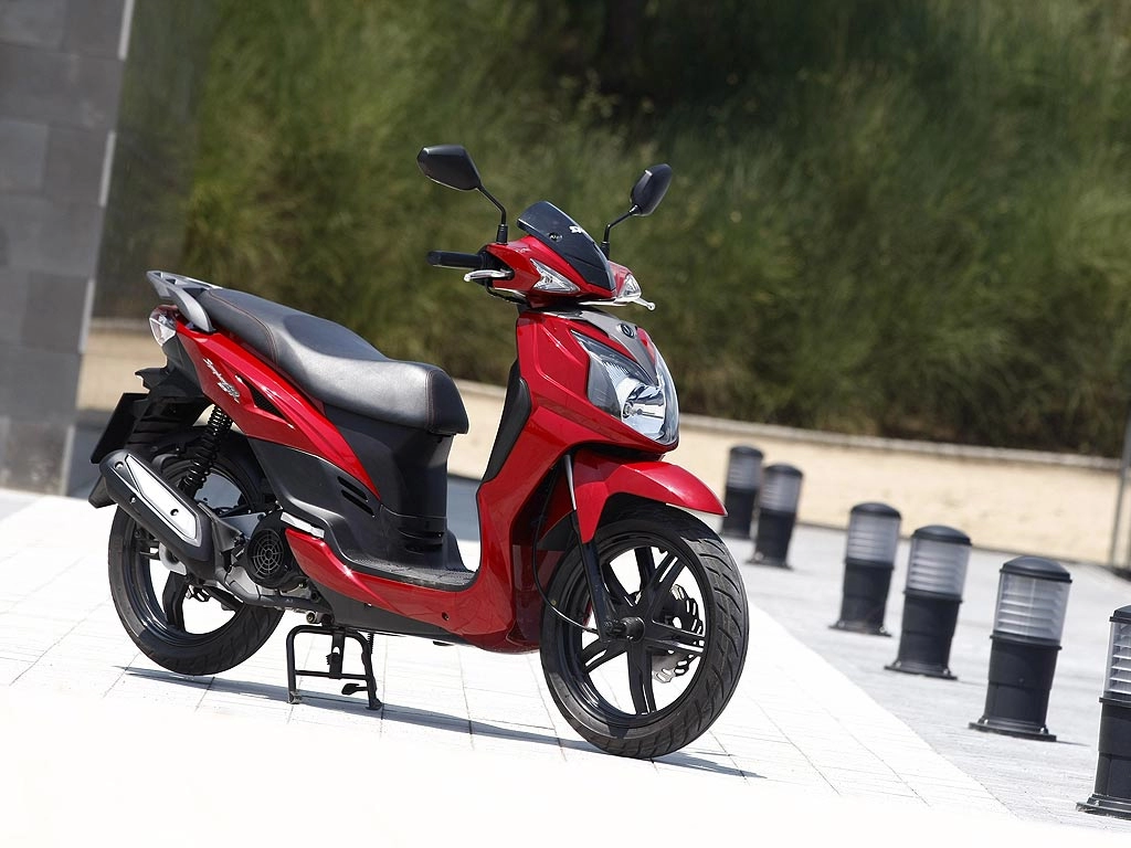  sym symphony 125 sr - thay đổi để đối đầu honda sh 