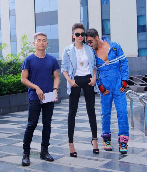 Thanh hằng xô adam williams xuống nước
