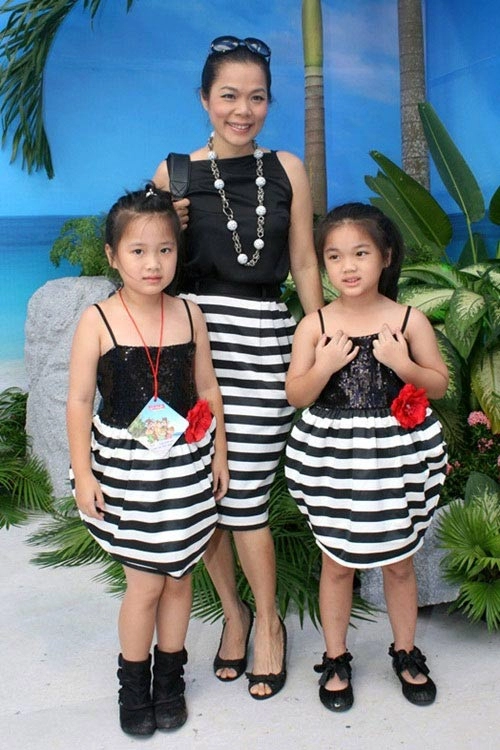 Thời trang đôi thú vị của gia đình sao