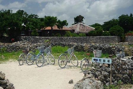 Thư giãn ở hòn đảo xanh taketomi