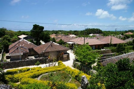 Thư giãn ở hòn đảo xanh taketomi