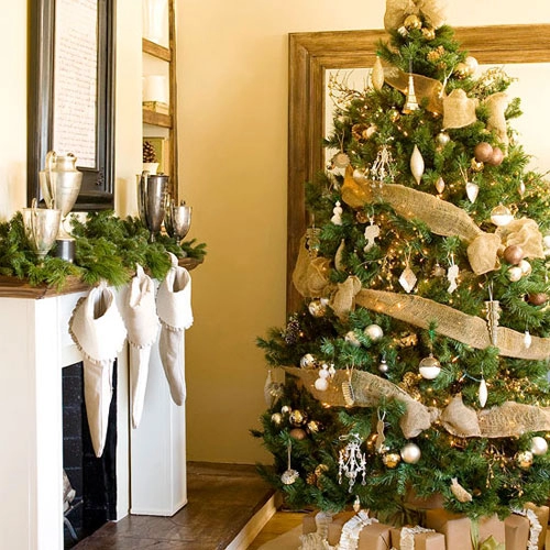 tô son điểm phấn cây thông noel rực rỡ