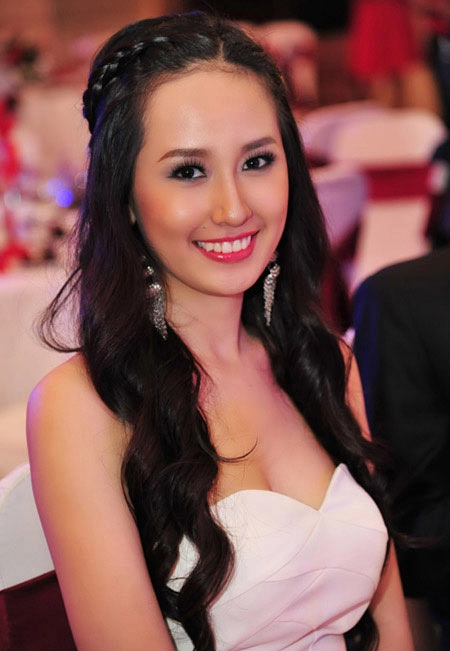 Trang điểm thu hút như mai phương thúy