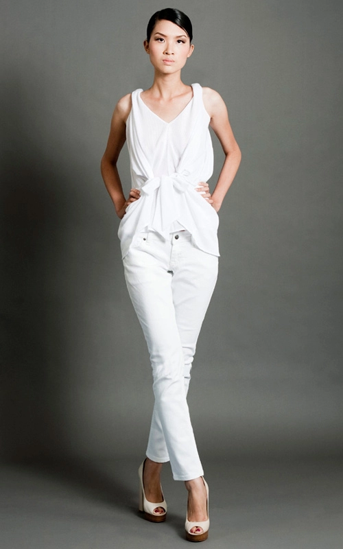 Trắng tinh khôi với thí sinh top model