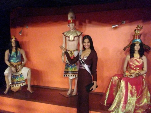 Trương thị may nổi bật tại miss universe