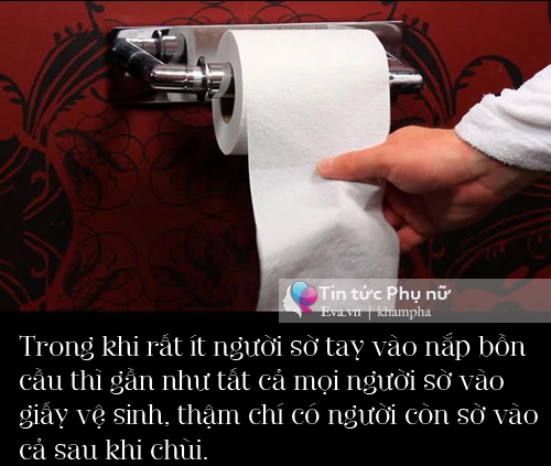 Từ bỏ ngay thói quen lót giấy vệ sinh quanh bồn cầu vì nó bẩn kinh hoàng