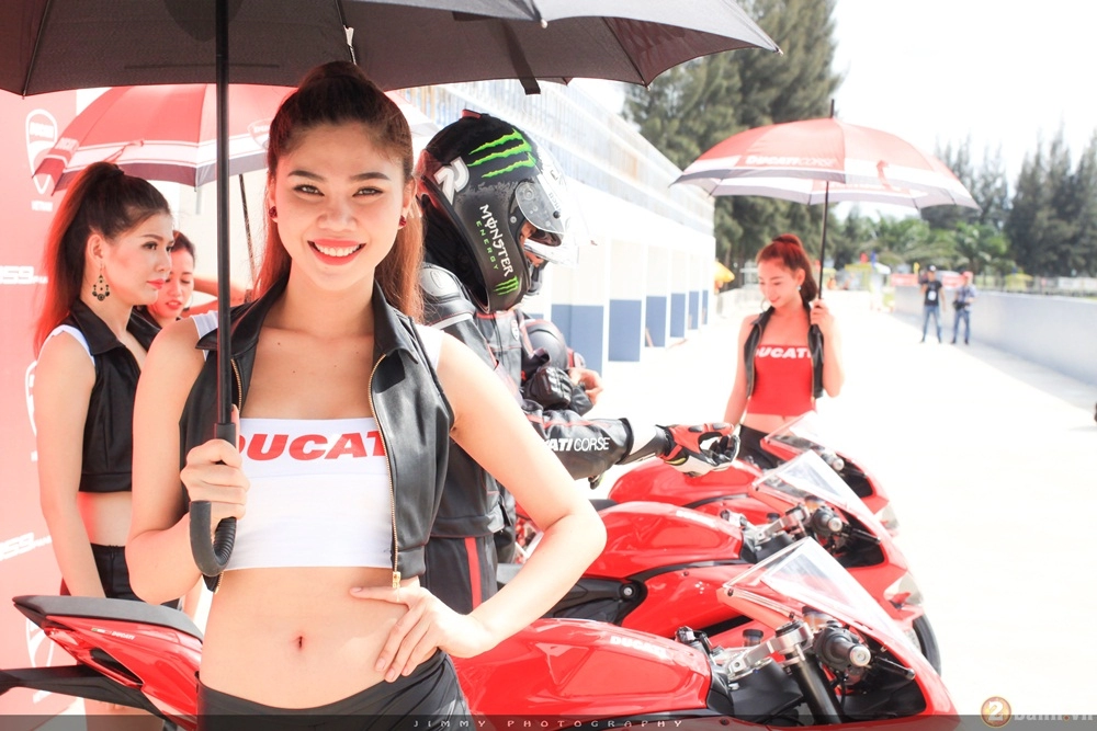 Tuyệt phẩm thương mại ducati 959 panigale gào thét trong ngày hội trackday của ducati việt nam