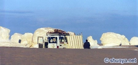 Tuyệt tác sa mạc trắng từ thiên nhiên