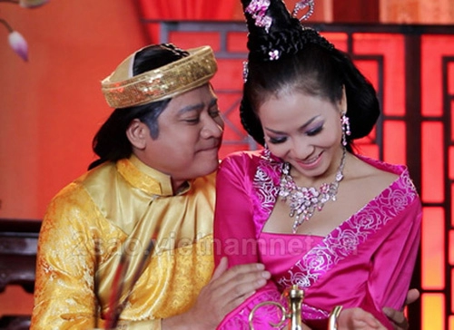 Váy áo phim cổ trang quá khêu gợi