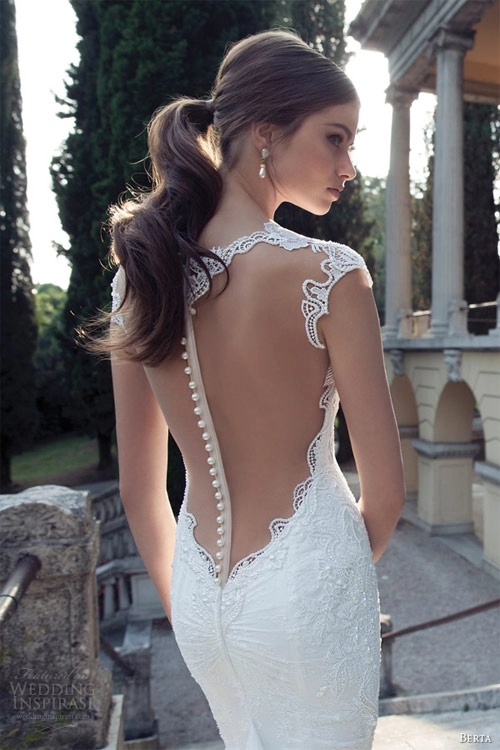 Váy cưới dành riêng cho cô dâu nóng bỏng
