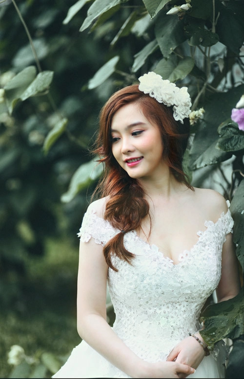Váy cưới đẹp cho cô dâu nhỏ xinh