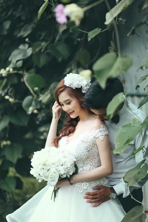 Váy cưới đẹp cho cô dâu nhỏ xinh