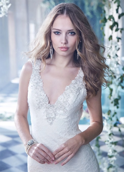 Váy cưới đuôi cá tôn vòng 3 quyến rũ