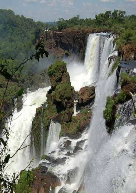 Vẻ đẹp kỳ vĩ của thác nước iguazu
