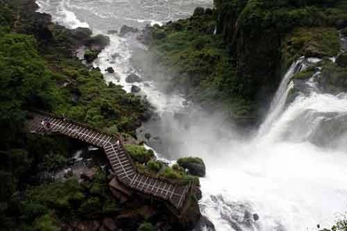 Vẻ đẹp kỳ vĩ của thác nước iguazu