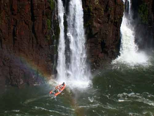 Vẻ đẹp kỳ vĩ của thác nước iguazu