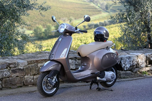  vespa primavera 150 giá 2710 usd tại indonesia 