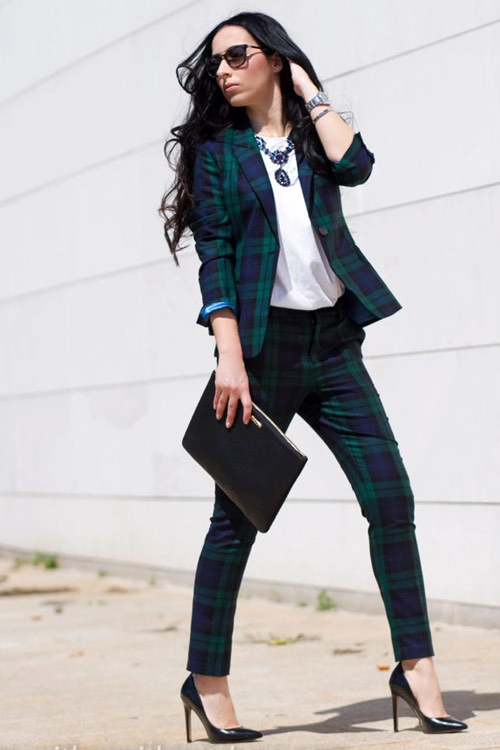 Vest kẻ cho nữ công sở đẹp ngỡ ngàng