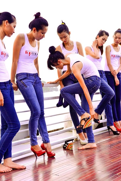Vntm thí sinh bất ngờ bỏ thi