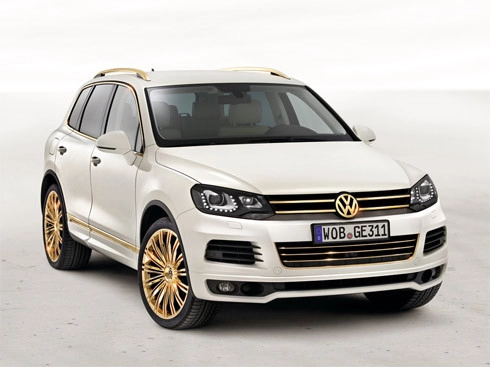  volkswagen tung bộ đôi touareg vàng 