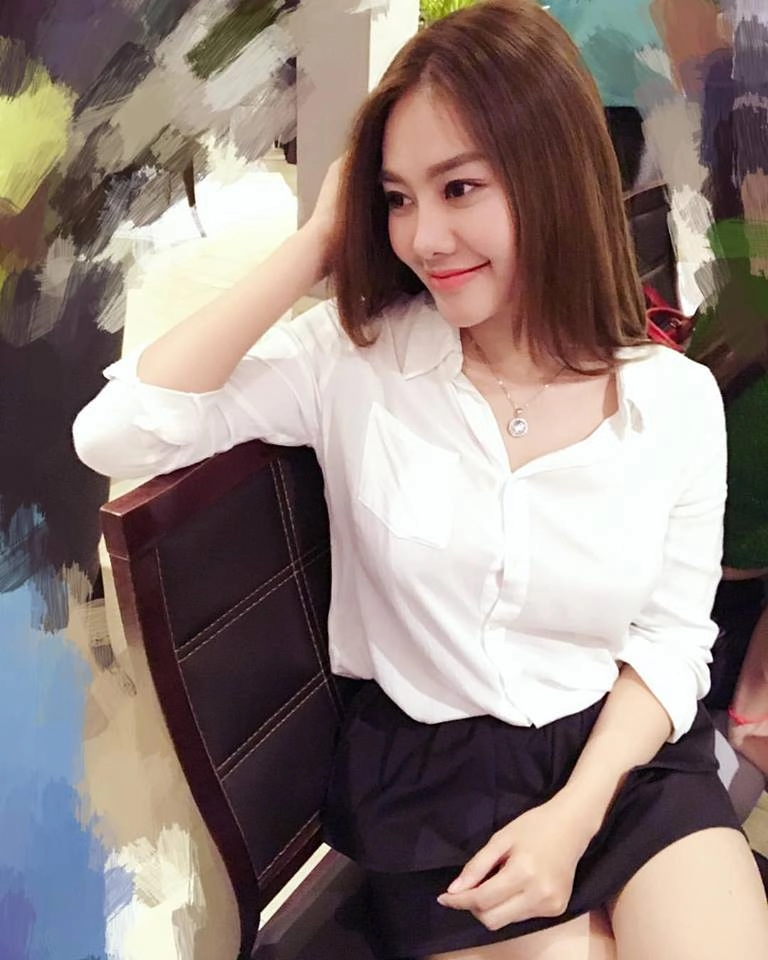 Vừa công khai yêu nhau lâm vinh hải và linh chi đã ngấm ngầm khoe vòng đôi