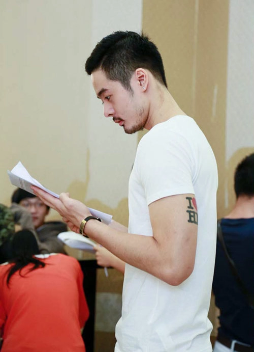 Xem thí sinh next top model khoe eo