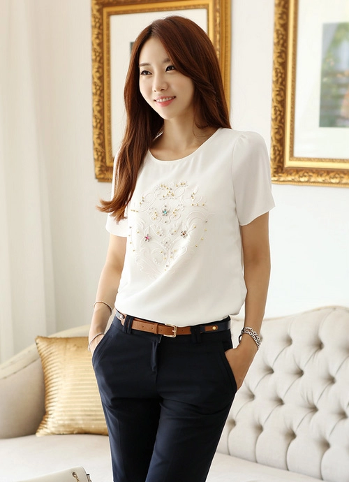 Xinh đẹp trong nắng cùng sơ mi trắng