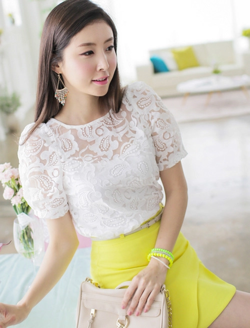 Xinh đẹp trong nắng cùng sơ mi trắng