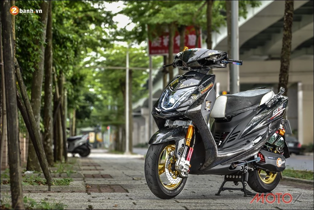 Yamaha cygnus x125 bản độ hóa rồng đầy mê hoặc qua đồ chơi cao cấp