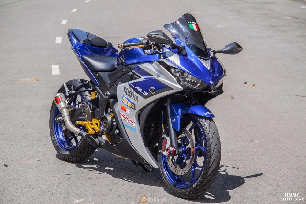 Yamaha r3 mạnh mẽ và nổi bật của biker bình dương