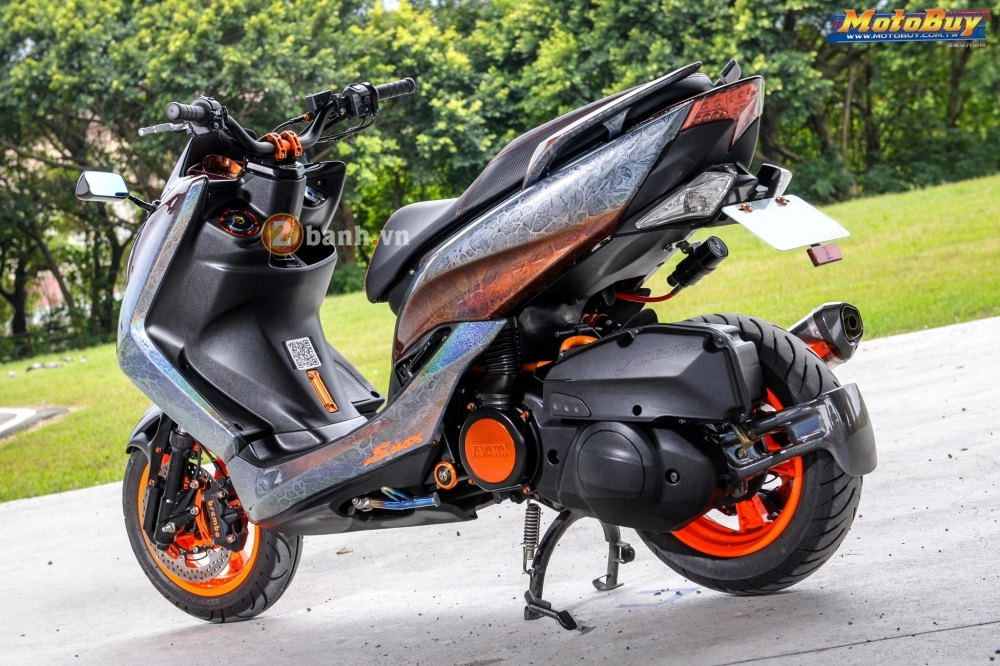 Yamaha smax 155 độ độc đáo đến ấn tượng của biker đài loan