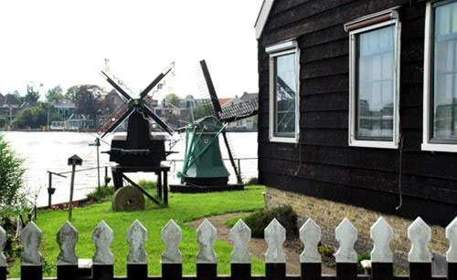 Zaanse schans - chốn bình yên của những cối xay gió