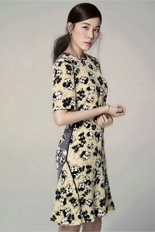 6 món đồ phụ nữ u40 nên tránh ở công sở