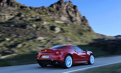 Alfa romeo 4c phô diên sưc manh