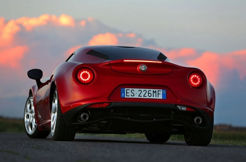 Alfa romeo 4c phô diên sưc manh