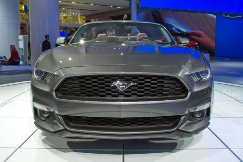  ảnh chi tiết ford mustang convertible 2015 