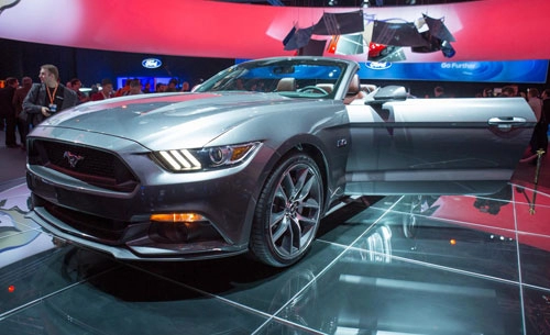  ảnh chi tiết ford mustang convertible 2015 