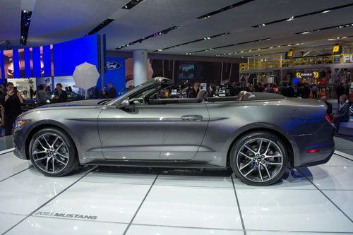  ảnh chi tiết ford mustang convertible 2015 