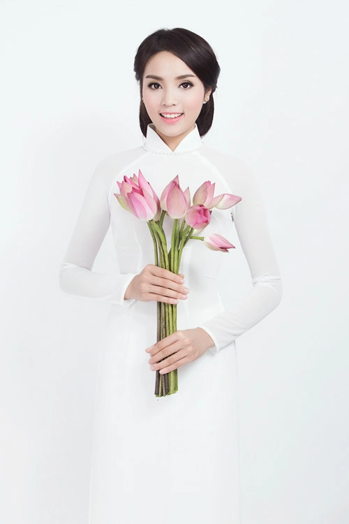 Ảnh đẹp mới nhất của tân hoa hậu việt nam 18 tuổi