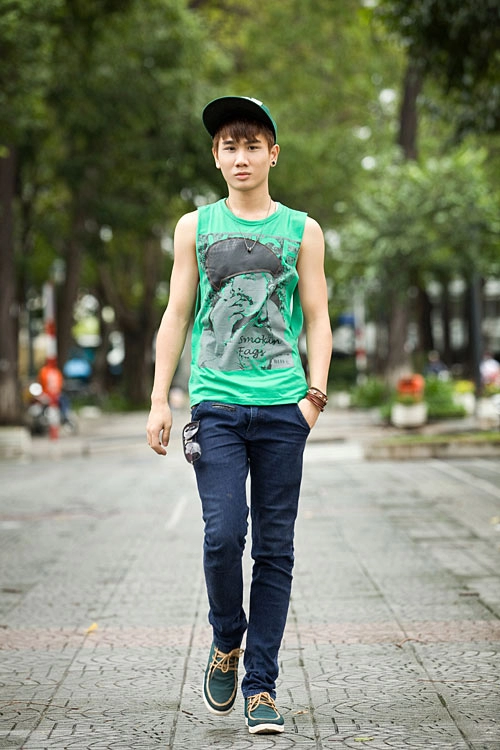 Áo ba lỗ trẻ trung xuống phố
