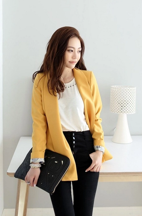 Áo khoác xinh theo chân các nàng tới sở