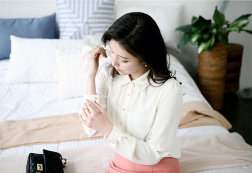 Áo sơ mi duyên dáng tô điểm cho nữ công sở