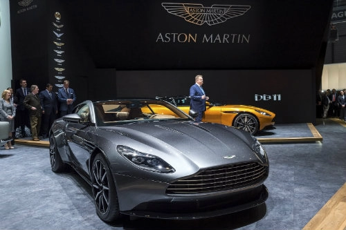 Aston martin db11 về châu á giá chênh khủng khiếp