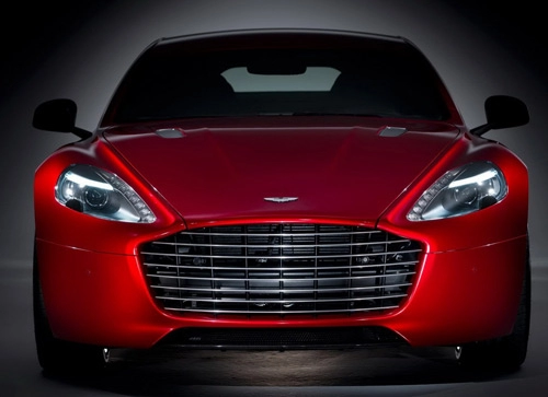 Aston martin rapide s nữ hoàng sức mạnh