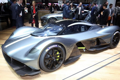 Aston martin valkyrie gây chấn động sân khấu geneva 2017